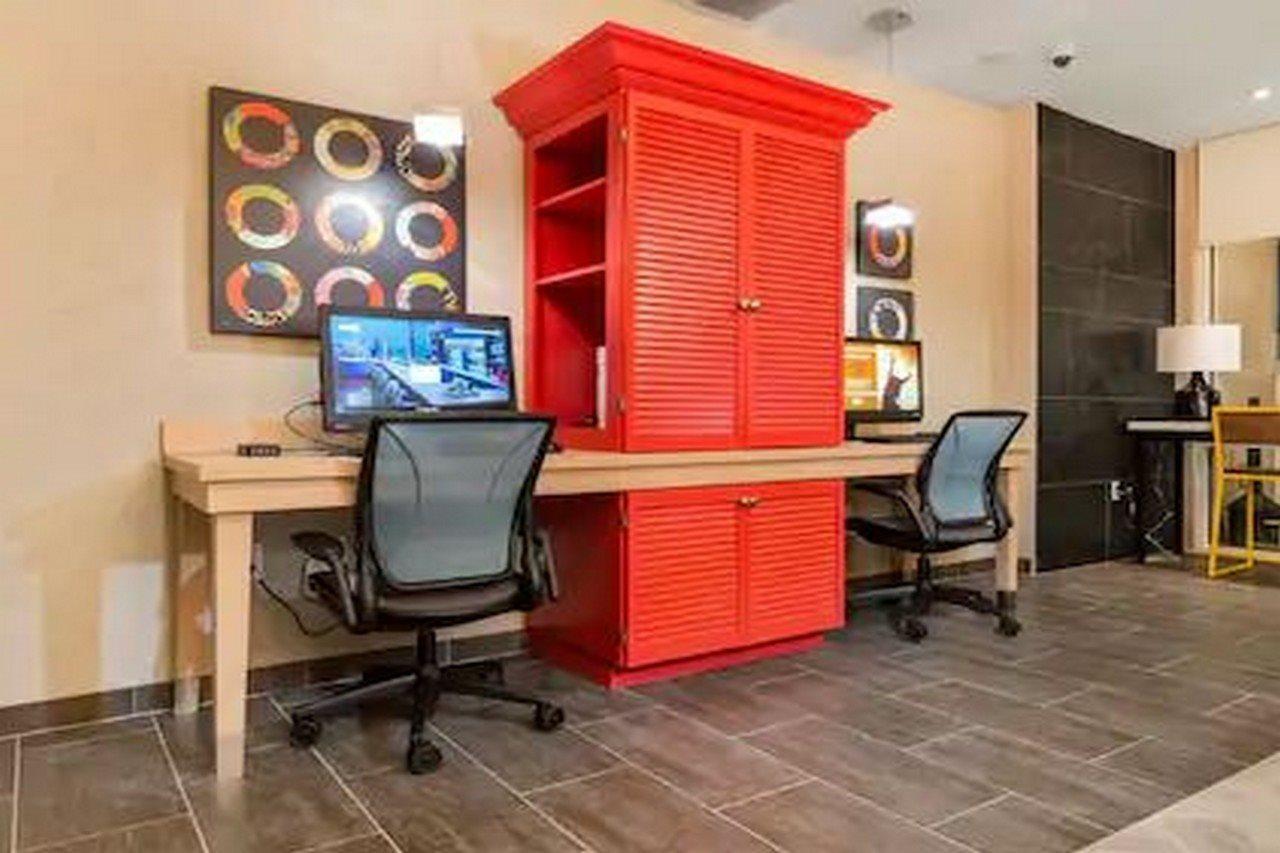 Home2 Suites By Hilton Newark Airport Экстерьер фото