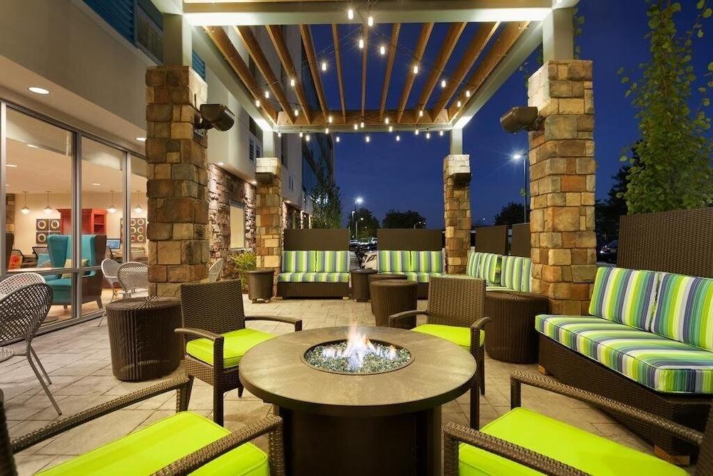 Home2 Suites By Hilton Newark Airport Экстерьер фото