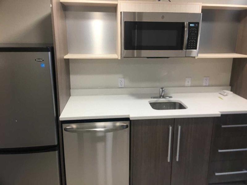 Home2 Suites By Hilton Newark Airport Экстерьер фото