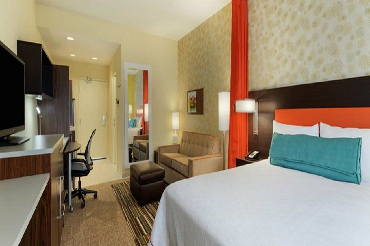Home2 Suites By Hilton Newark Airport Экстерьер фото